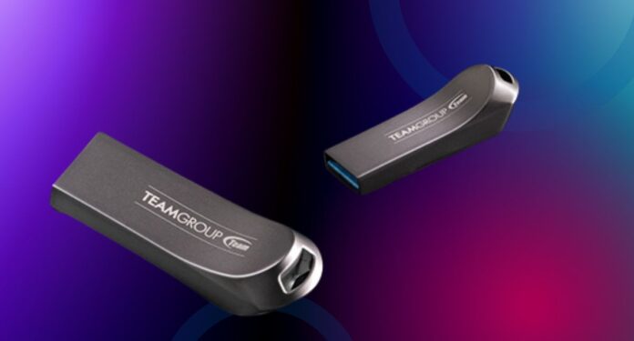TEAMGROUP Model T USB 3.2 Gen 1 Flash Drive